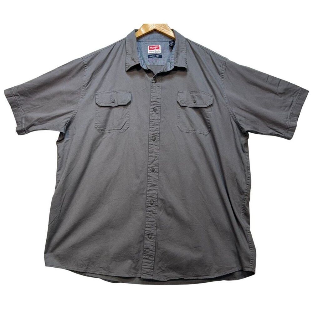Wrangler Men’s Button Up Shirt Comfort Flex Size 2XT Gray Short Sleeve Pockets